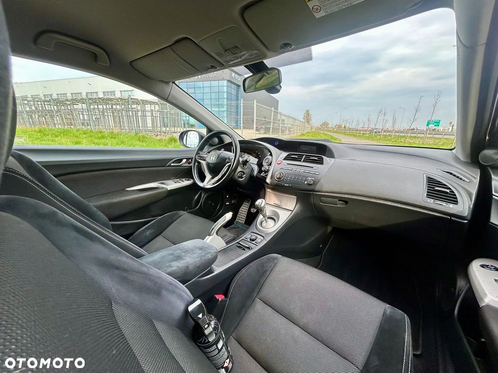 Honda Civic 1.8i-VTEC Type S - 12