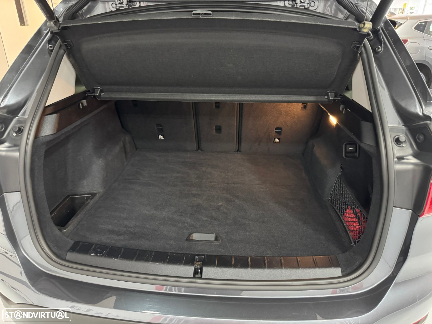 BMW X1 16 d sDrive Advantage - 41