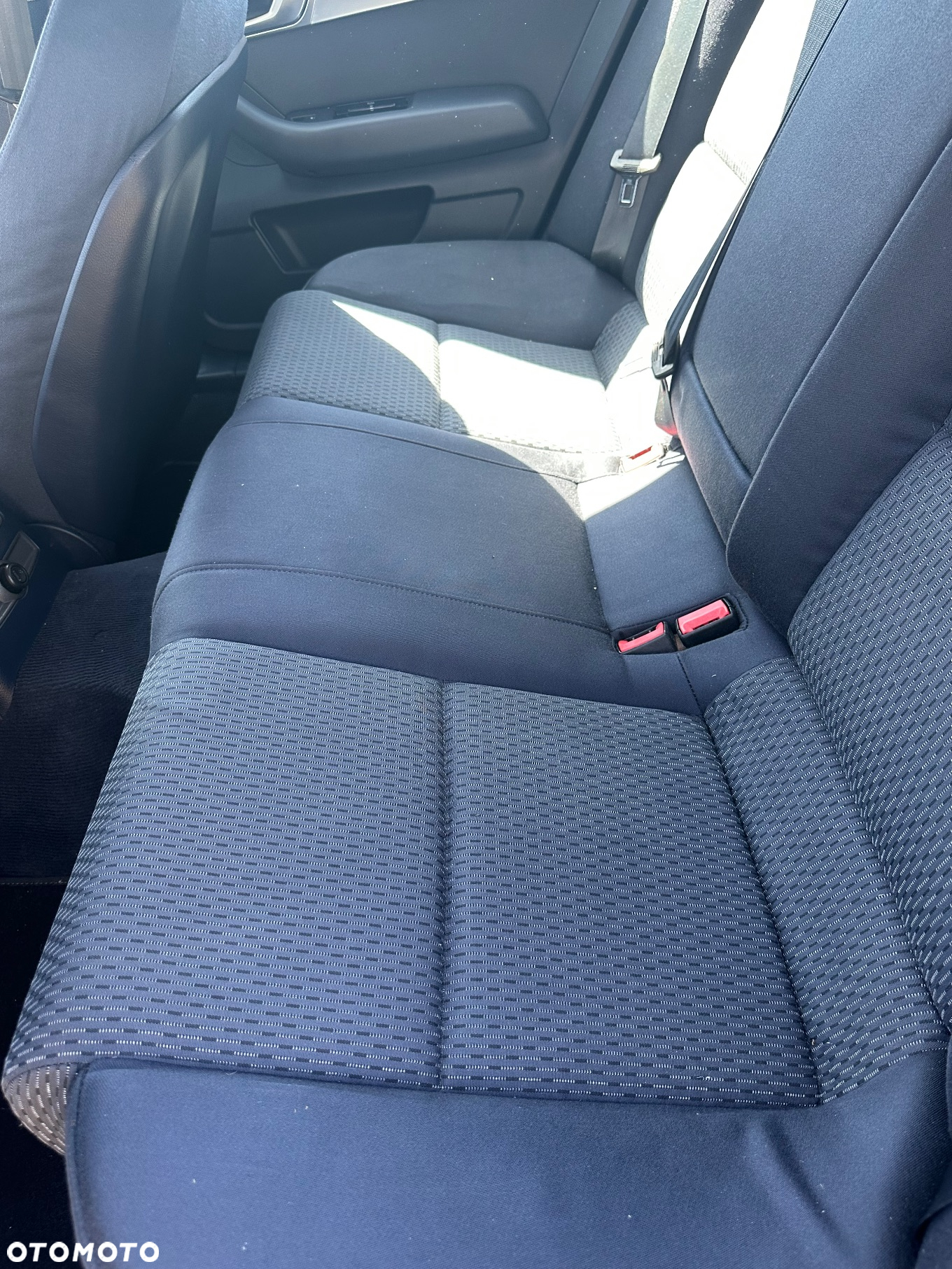 Audi A6 2.4 - 8