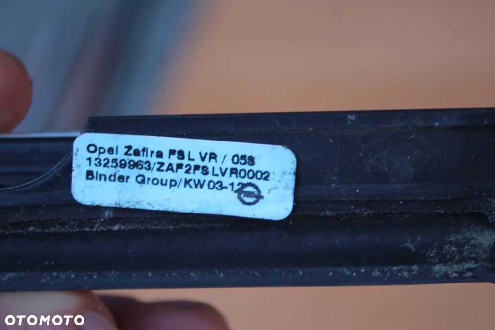 LISTWA DRZWI PRAWY PRZÓD CHROM OPEL ZAFIRA C - 12