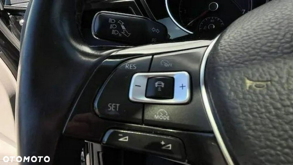 Volkswagen Touran 1.8 TSI BMT Highline DSG - 24