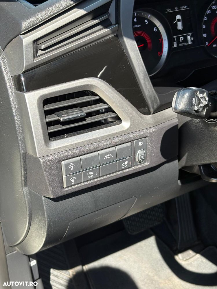 SsangYong Korando - 14