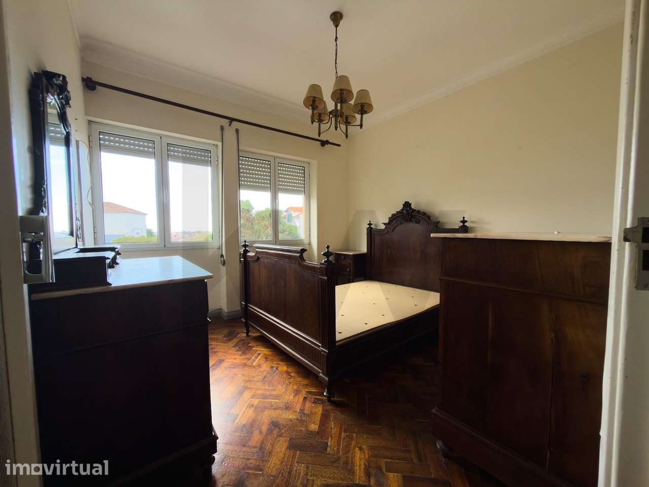 Apartamento no centro de Ponta Delgada com potencial de duplicar área - Grande imagem: 5/29