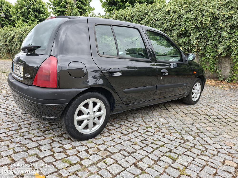 Renault Clio 1.2 RT - 3