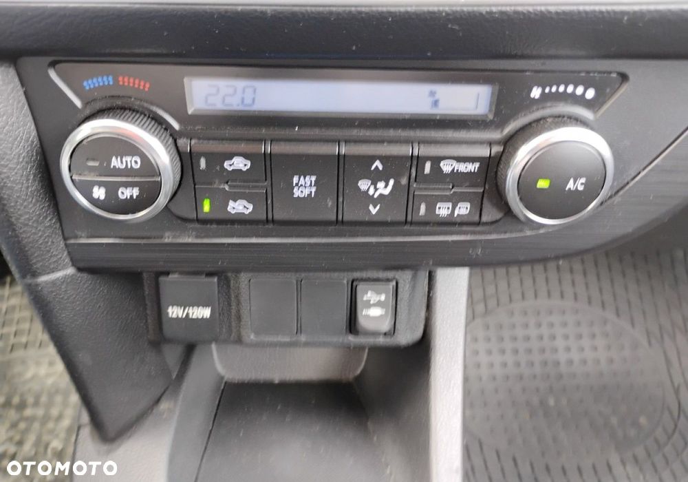 Toyota Auris - 16