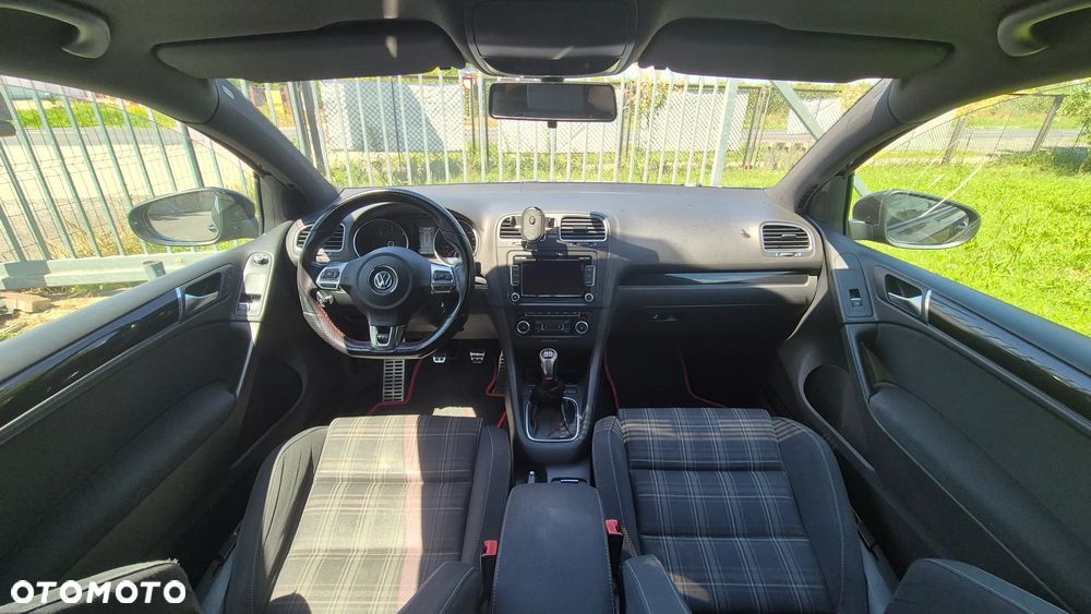 Volkswagen Golf 2.0 TDI GTD - 16