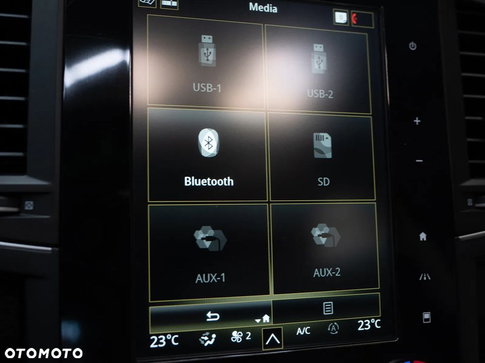 Renault Koleos 2.0 dCi Initiale Paris 4x4 X-Tronic - 29