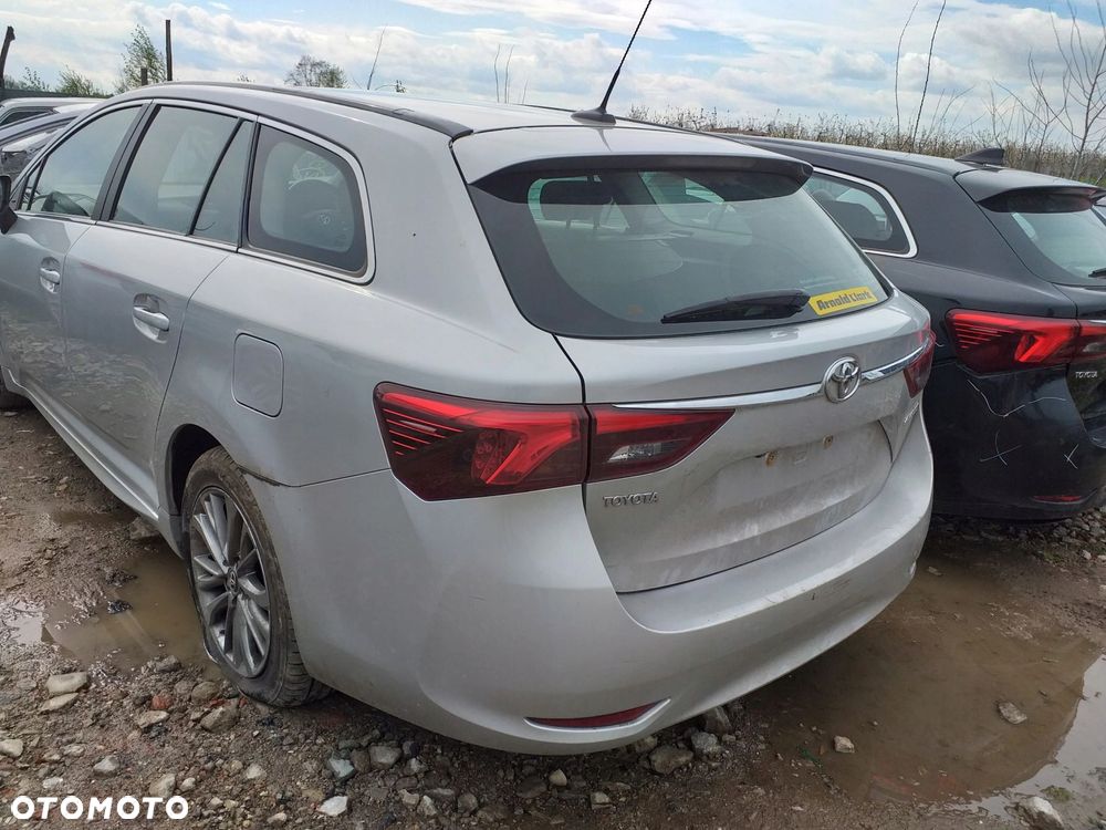 AVENSIS T29 obudowa filtra powietrza 1,6 d4d - 5