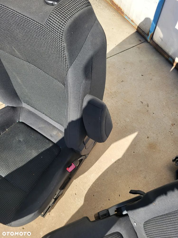 Komplet foteli Peugeot 5008 7os. - 7