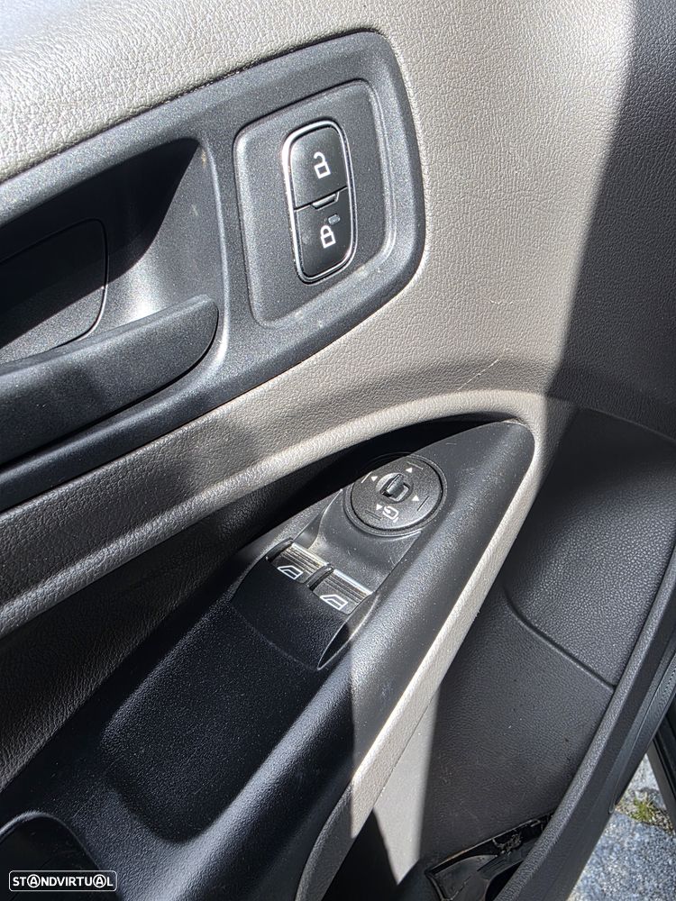 Ford Transit connect - 7