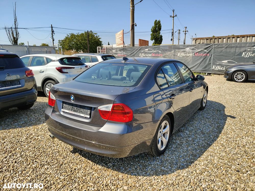 BMW Seria 3 318i Edition Sport - 3