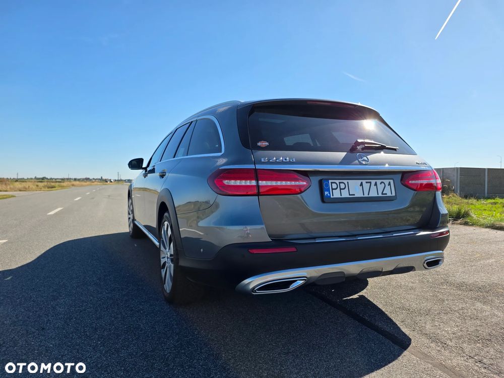 Mercedes-Benz Klasa E 220 d 4-Matic All-Terrain - 13