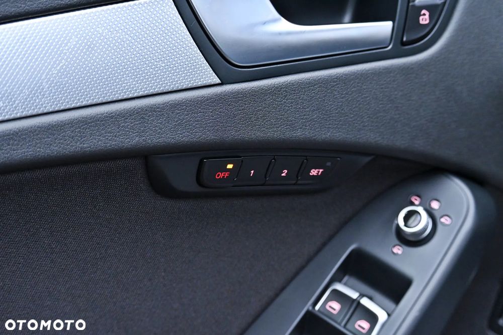 Audi A4 Avant 2.0 TDI DPF clean diesel quattro S tronic S line Sportpaket - 30