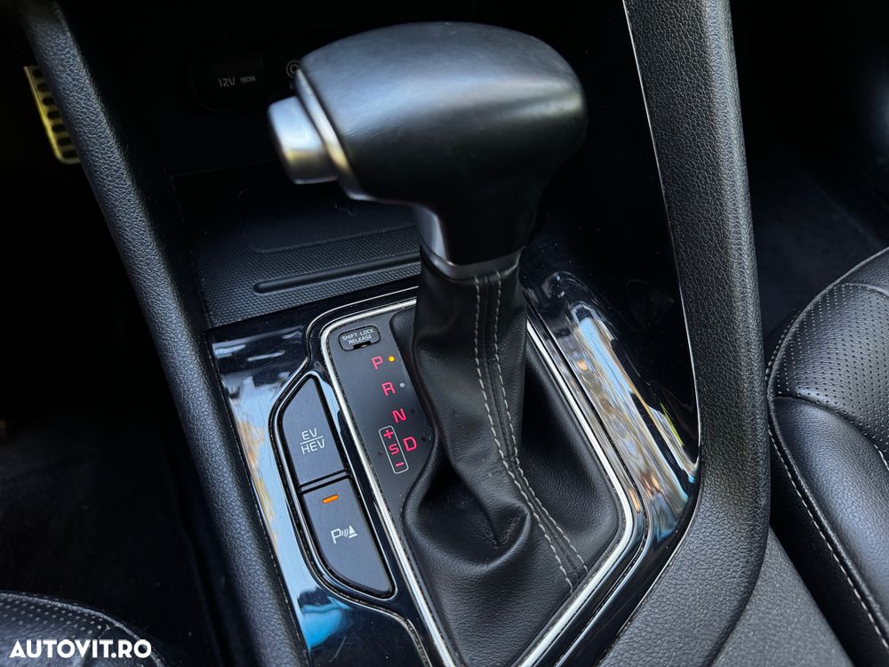 Kia Niro 1.6 GDI 6DCT PHEV Comfort - 14