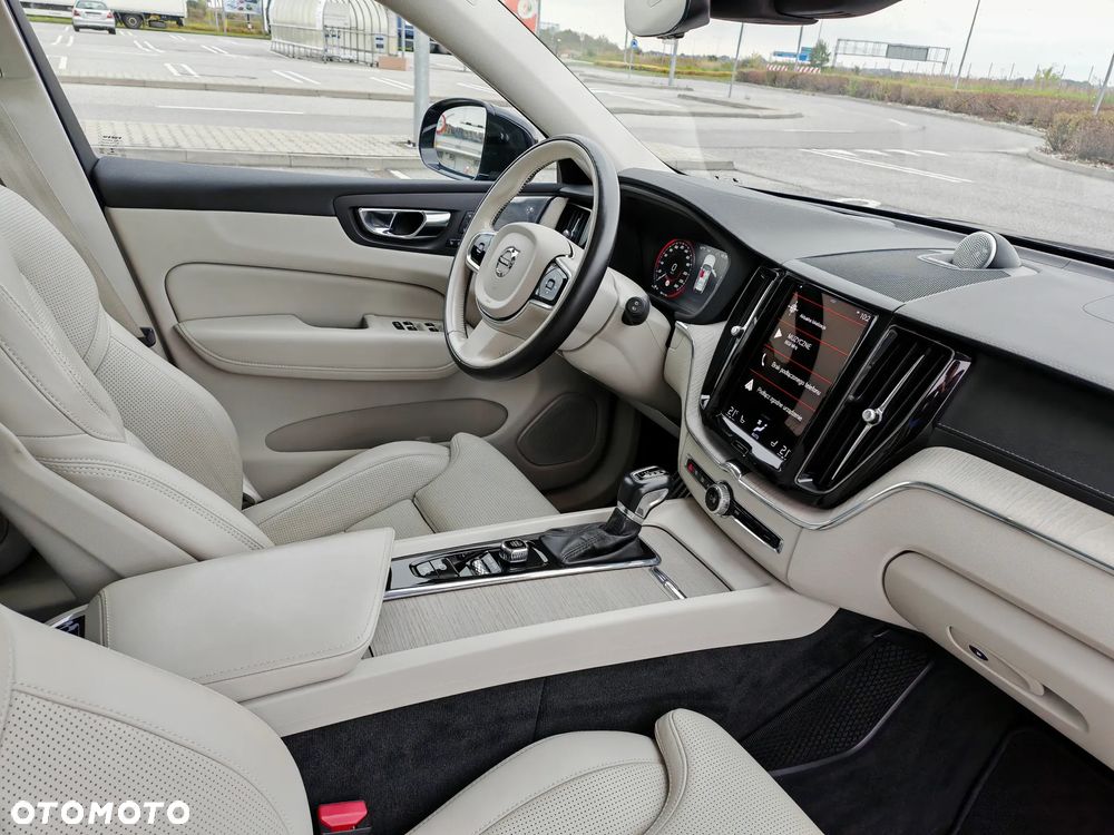 Volvo XC 60 T6 AWD Geartronic Inscription - 18