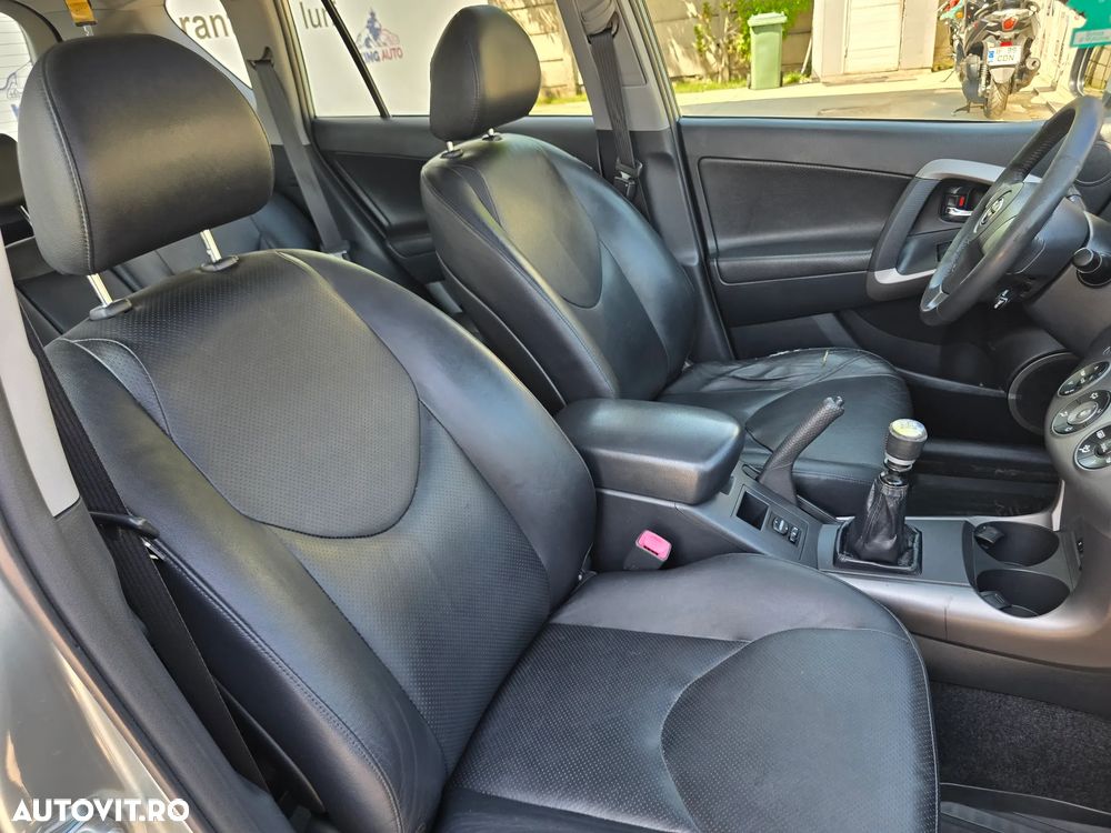 Toyota RAV4 - 5
