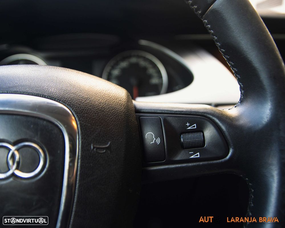 Audi A4 Avant 2.0 TDI - 25