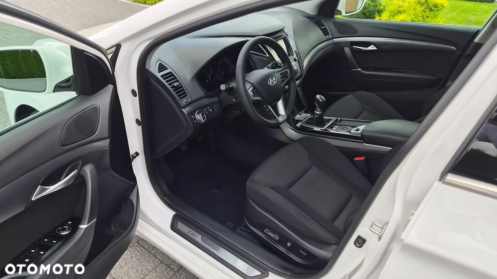 Hyundai i40 2.0 Premium - 17