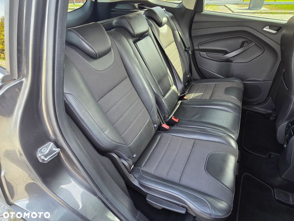 Ford Kuga 2.0 TDCi 4x4 Titanium - 16