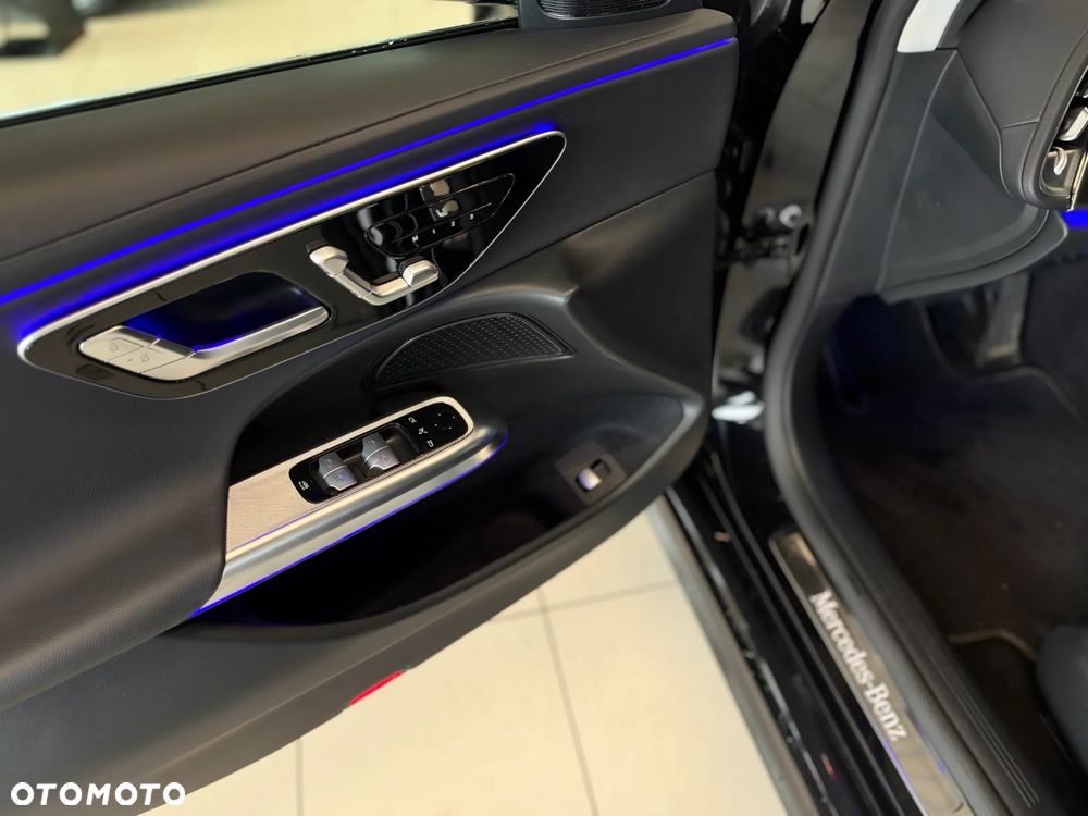 Mercedes-Benz Klasa E 200 mHEV Avantgarde 9G-Tronic - 12