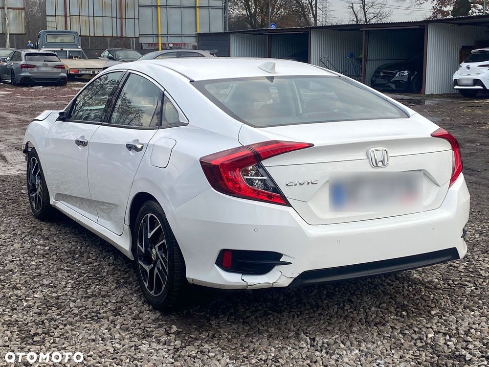 Honda Civic 1.5 T Elegance CVT - 1