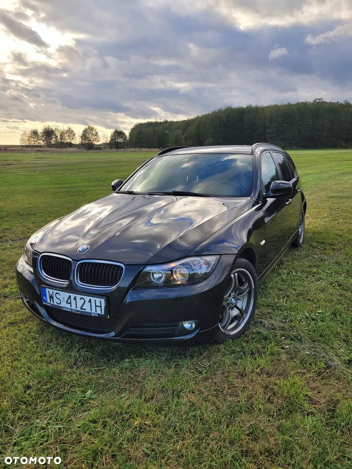 BMW Seria 3 320i Edition Exclusive - 1