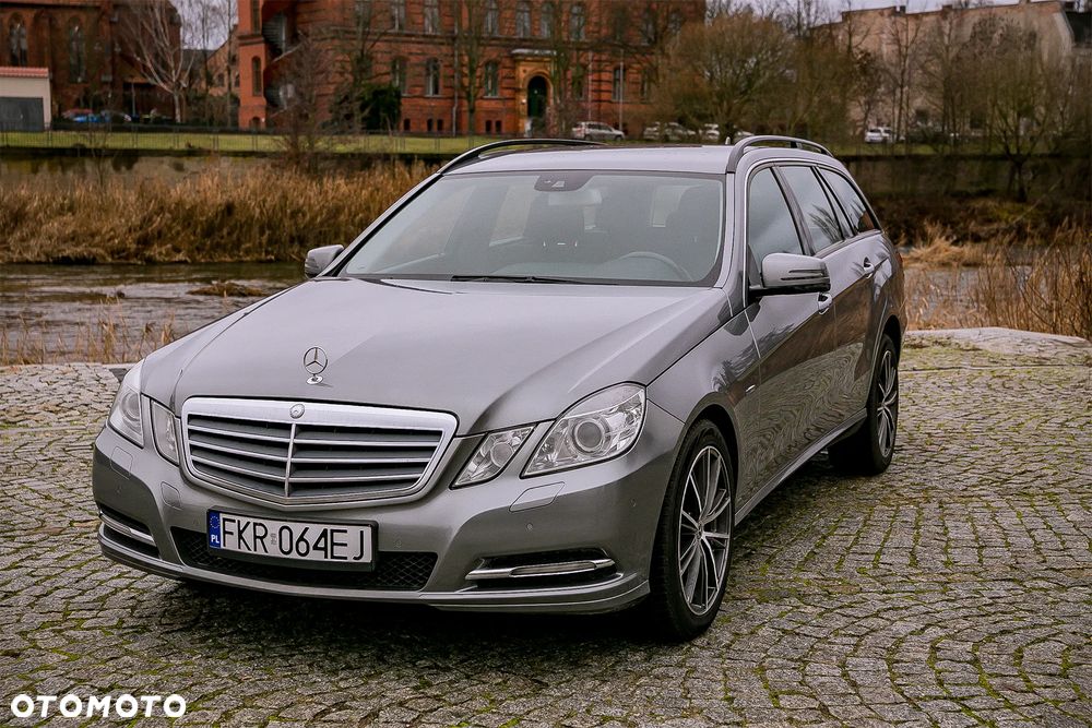 Mercedes-Benz Klasa E 250 CDI BlueEff - 1