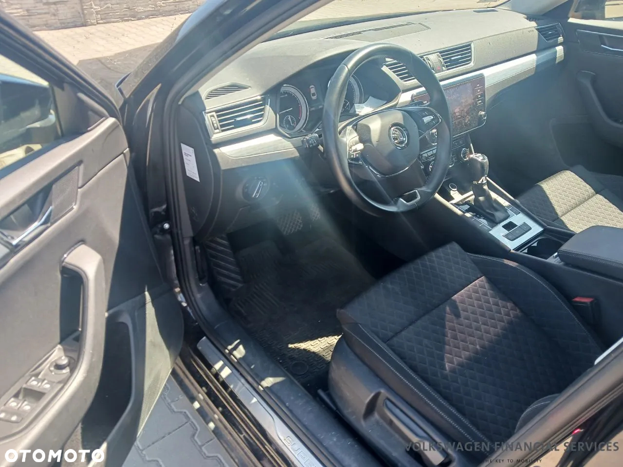 Skoda Superb 2.0 TDI SCR Ambition DSG - 11