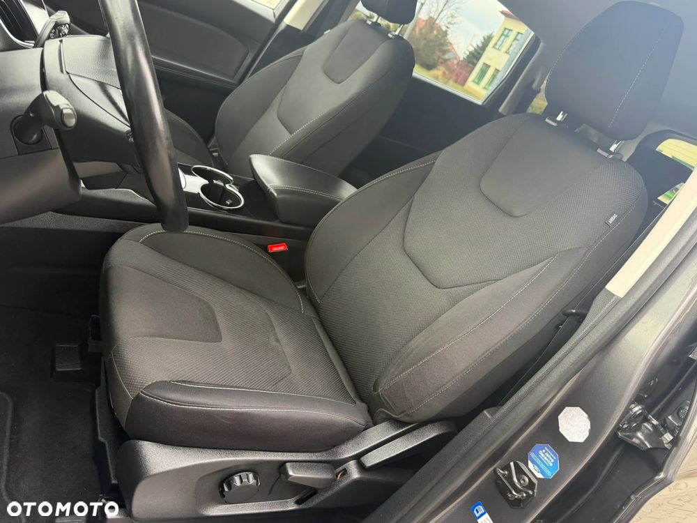 Ford S-Max 2.0 TDCi Titanium - 26