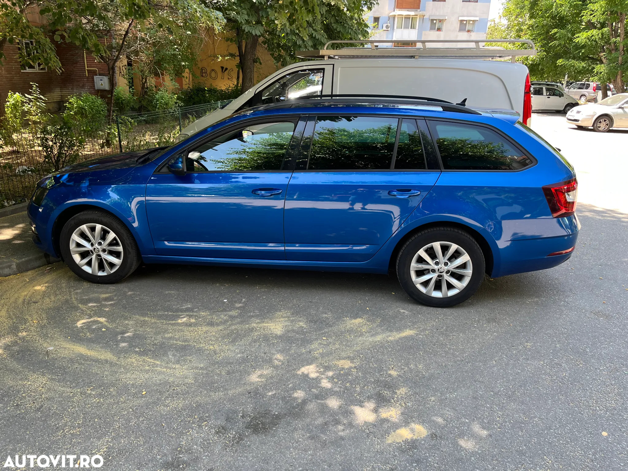 Skoda Octavia 1.6 TDI DSG Ambition - 8