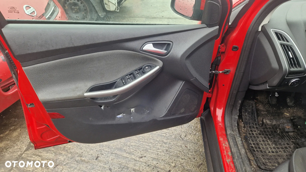 FORD FOCUS MK III BOCZEK DRZWI LEWY PRZÓD