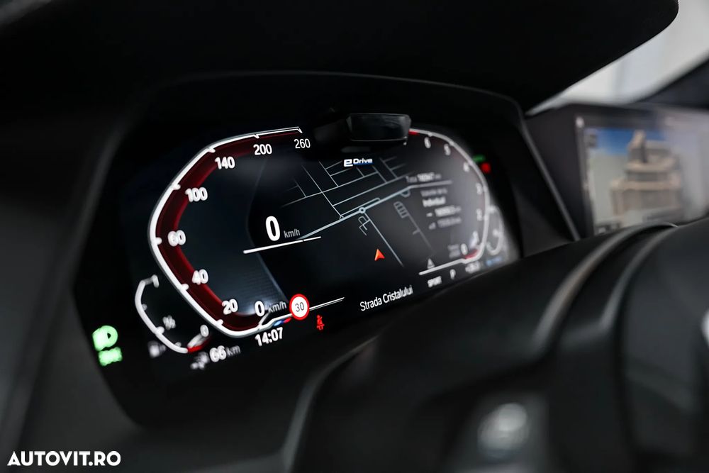 BMW X5 2022 — imagine 32