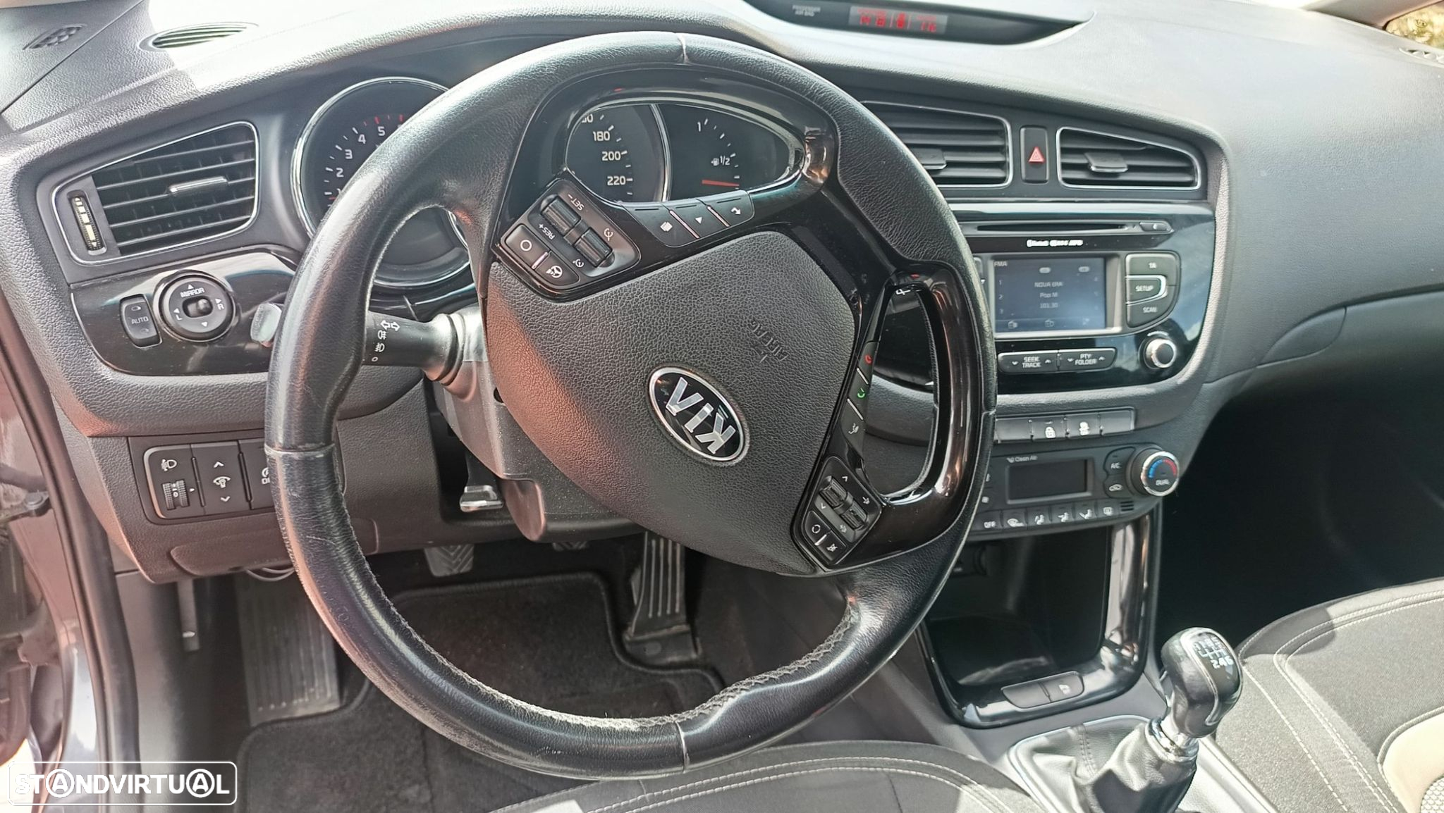 Kia Ceed SW 1.6 CRDi ECO - 18