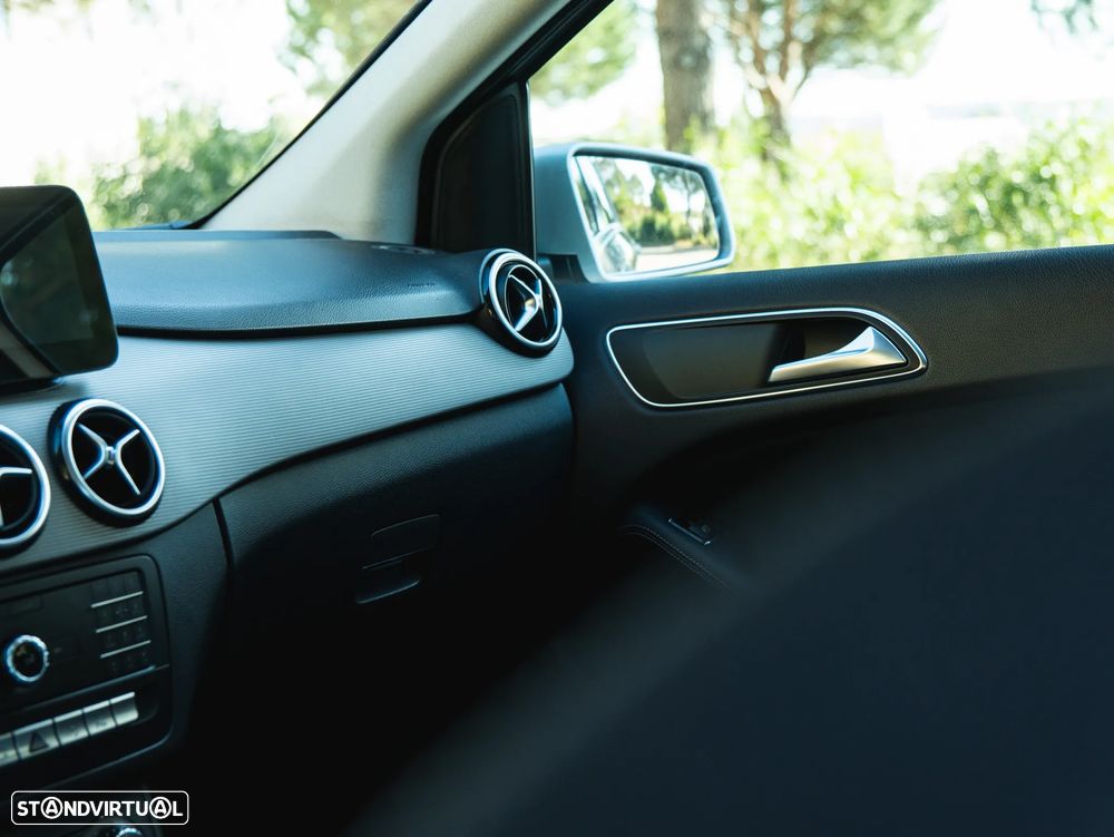 Mercedes-Benz B 180 d Style Aut. - 23
