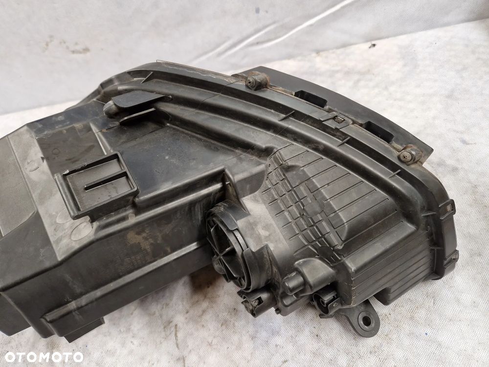 Hyundai IX20 Lampa Prawa Czarna + Halogen - 15