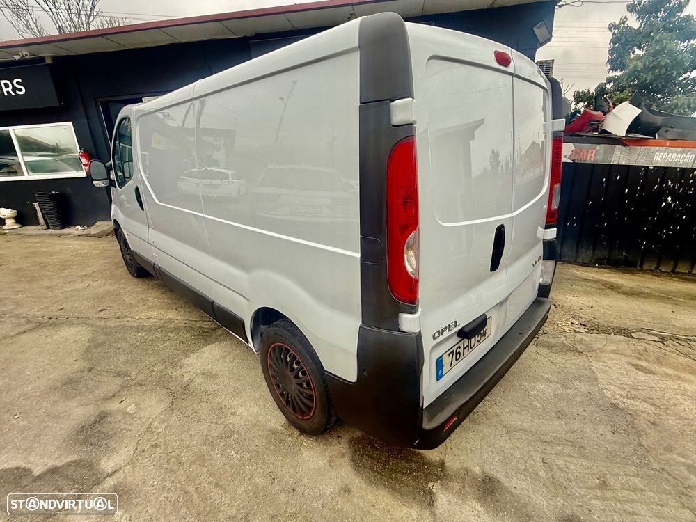 Opel Vivaro longa - 49