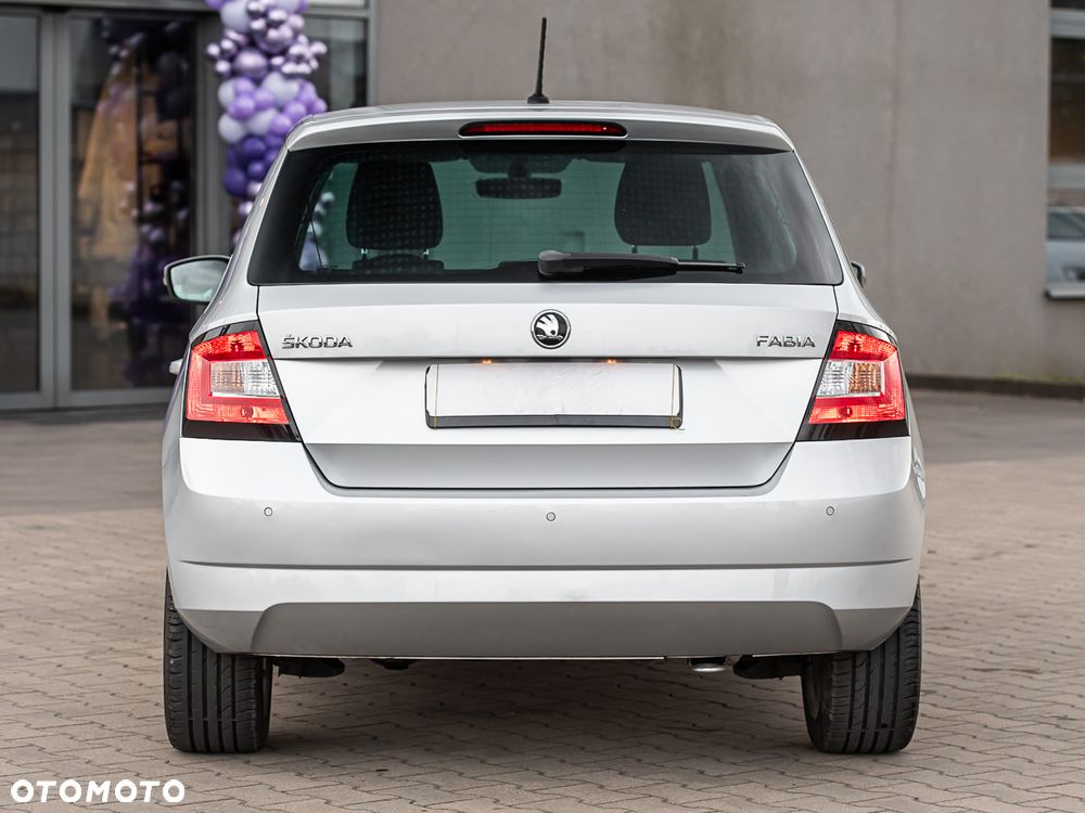 Skoda Fabia - 11