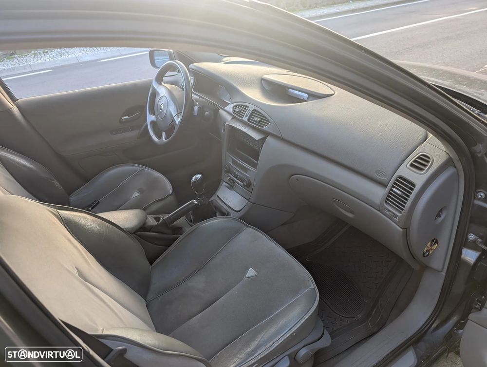Renault Laguna 1.9 dCi Dynamique - 5