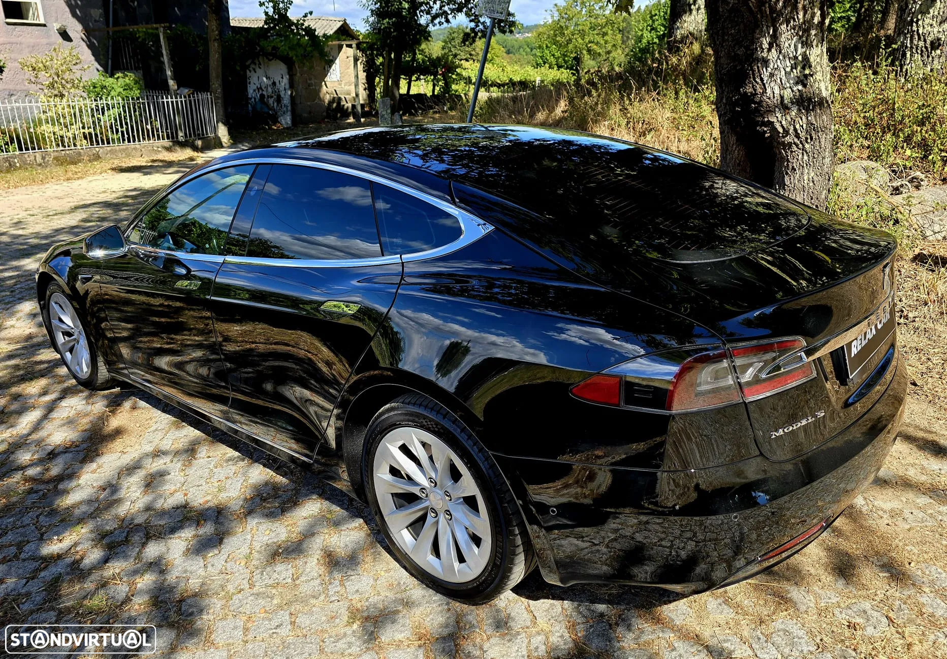 Tesla Model S 75D - 8