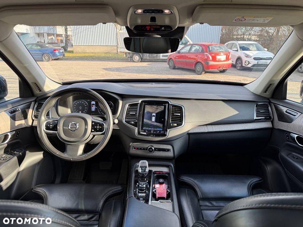 Volvo XC 90 - 12