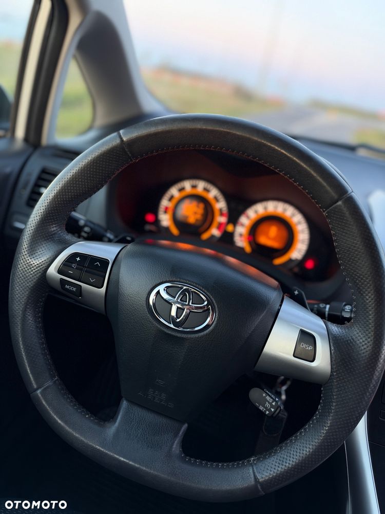 Toyota Auris 1.6 MultiMode Executive - 18