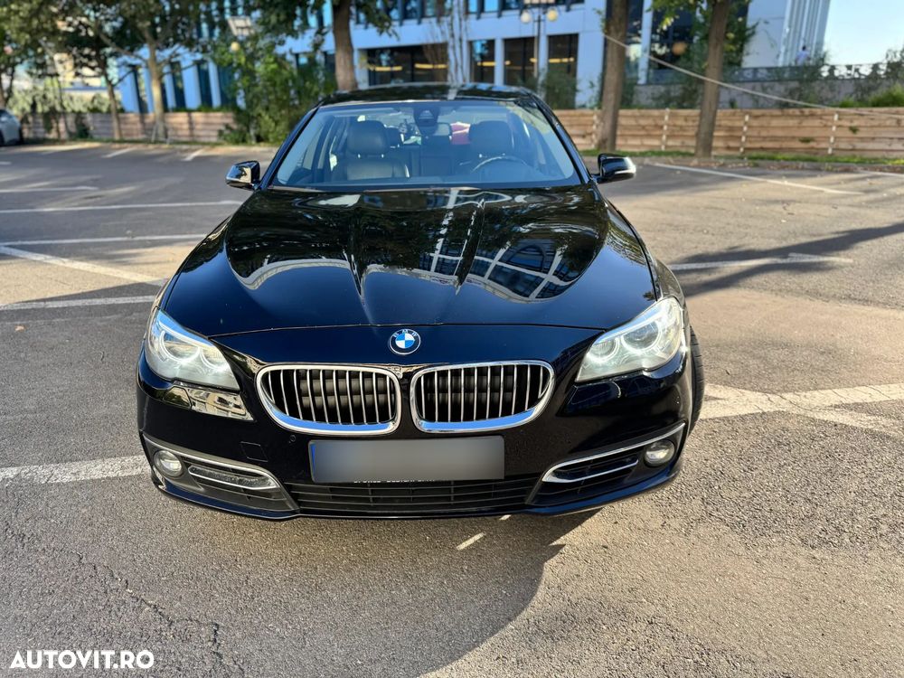 BMW Seria 5 530d xDrive AT - 13