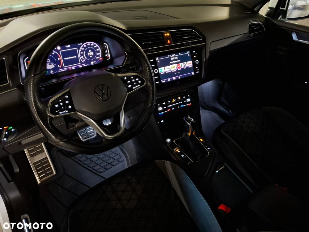 Volkswagen Tiguan Allspace 2.0 TDI R-Line DSG - 32