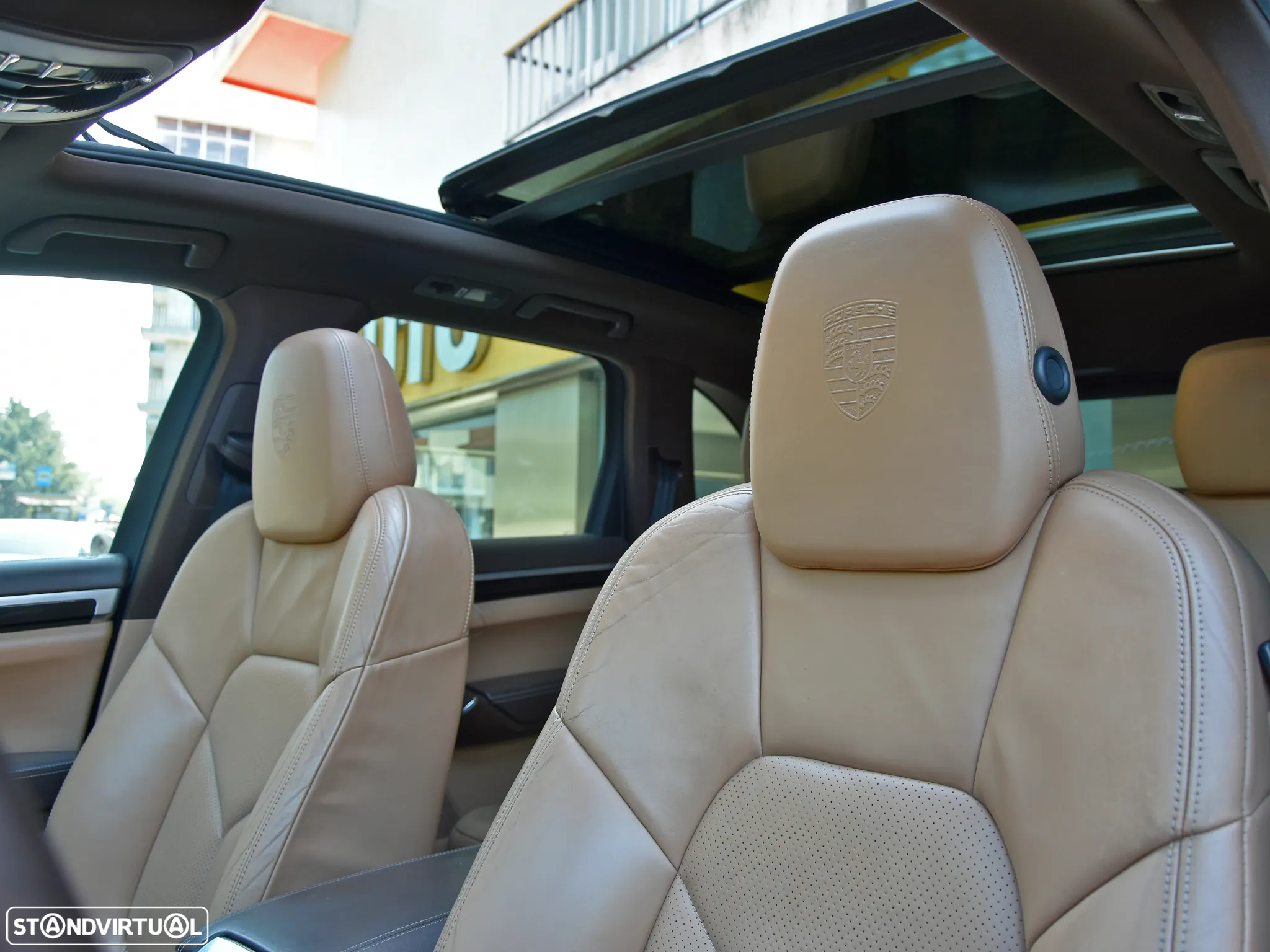 Porsche Cayenne Platinum Edition - 7