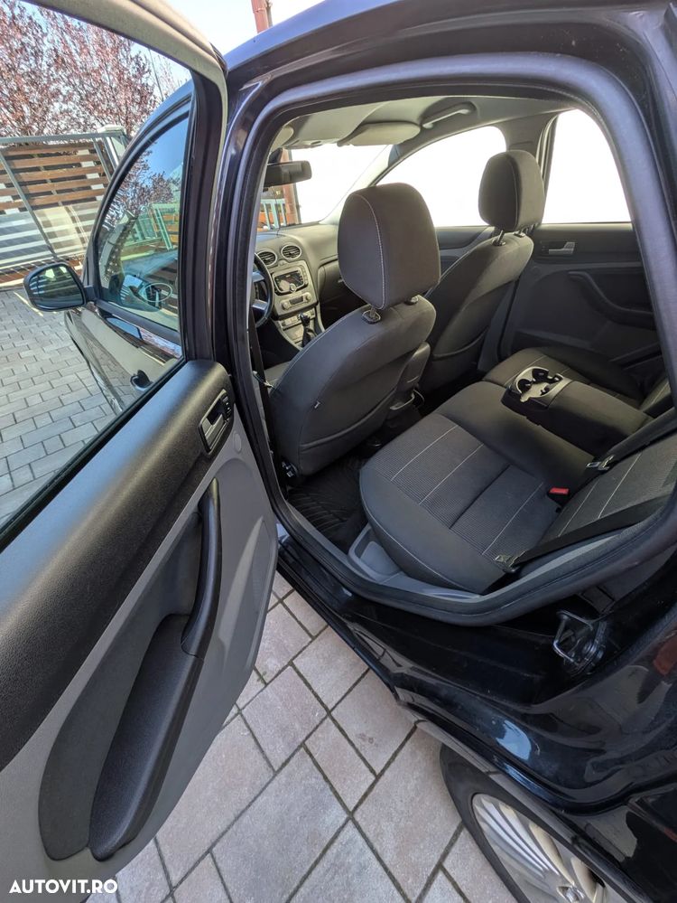 Ford Focus 1.6 TDCI DPF Titanium - 10