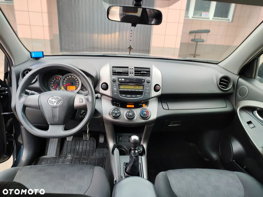 Toyota RAV4 2.0 VVT-i 2010 - 14