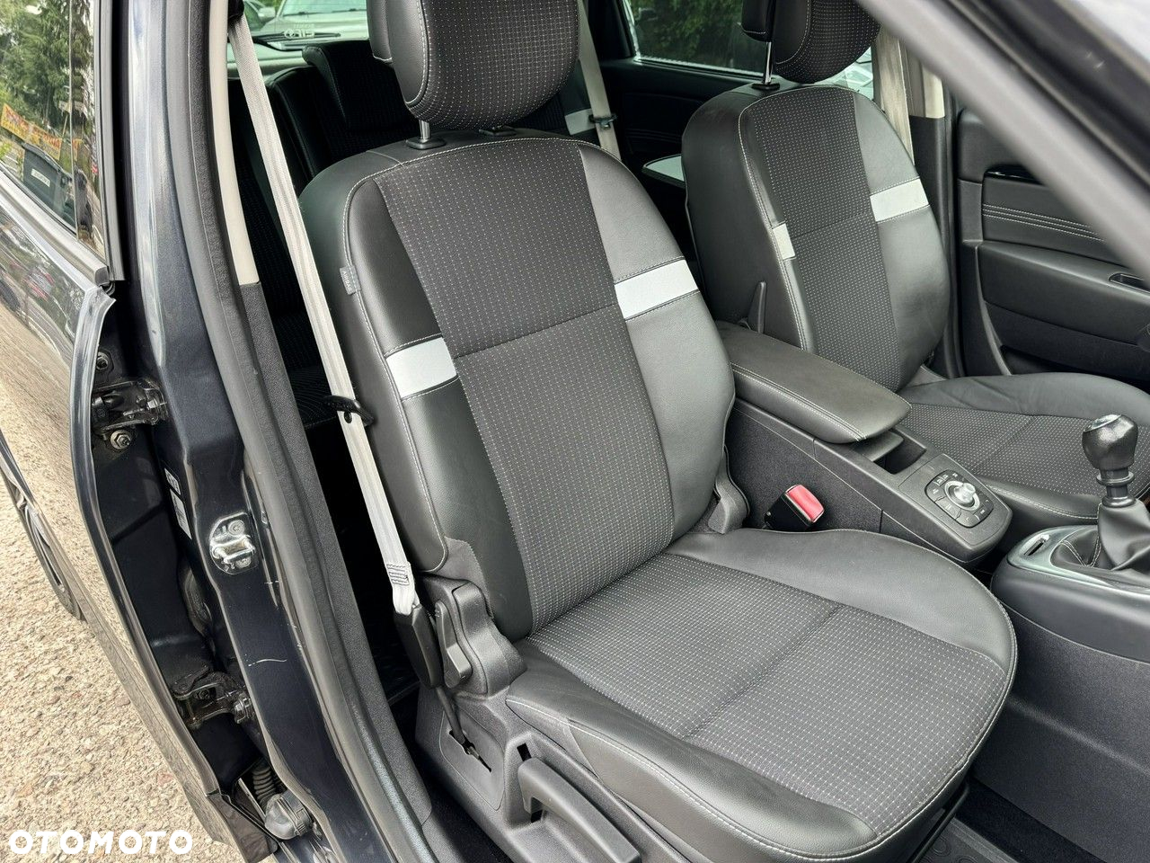 Renault Scenic - 16
