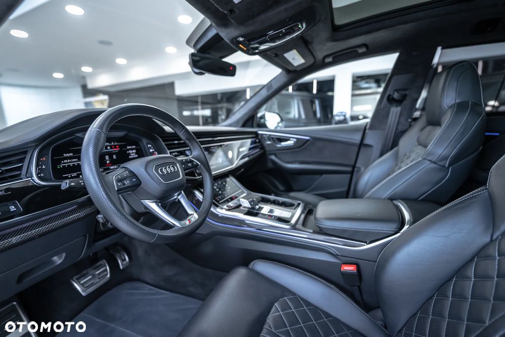 Audi SQ8 - 24