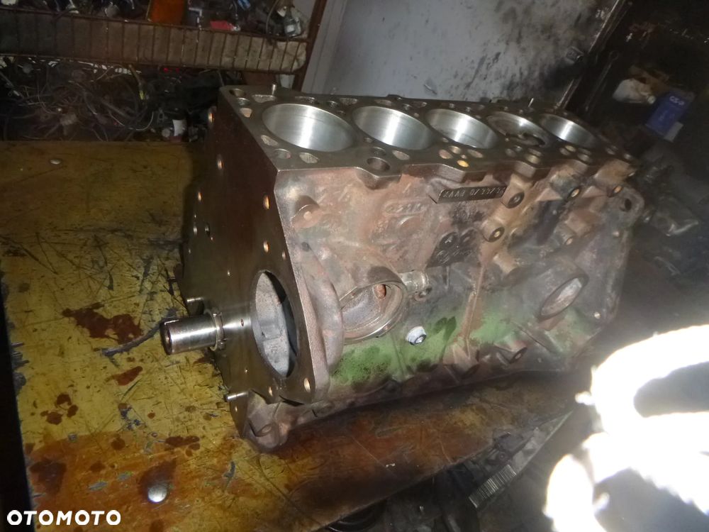 SILNIK VW T4 2,4 D BLOK SILNIKA PO REMONCIE - 6