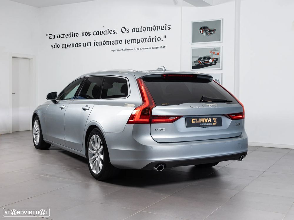 Volvo V90 2.0 D5 Momentum AWD Geartronic - 2